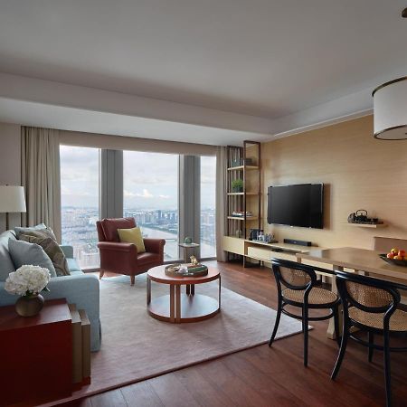 Rosewood Guangzhou, Enjoy Free Shuttle Bus Service Between The Hotel And The Canton Fair Complex During The Canton Fair Esterno foto
